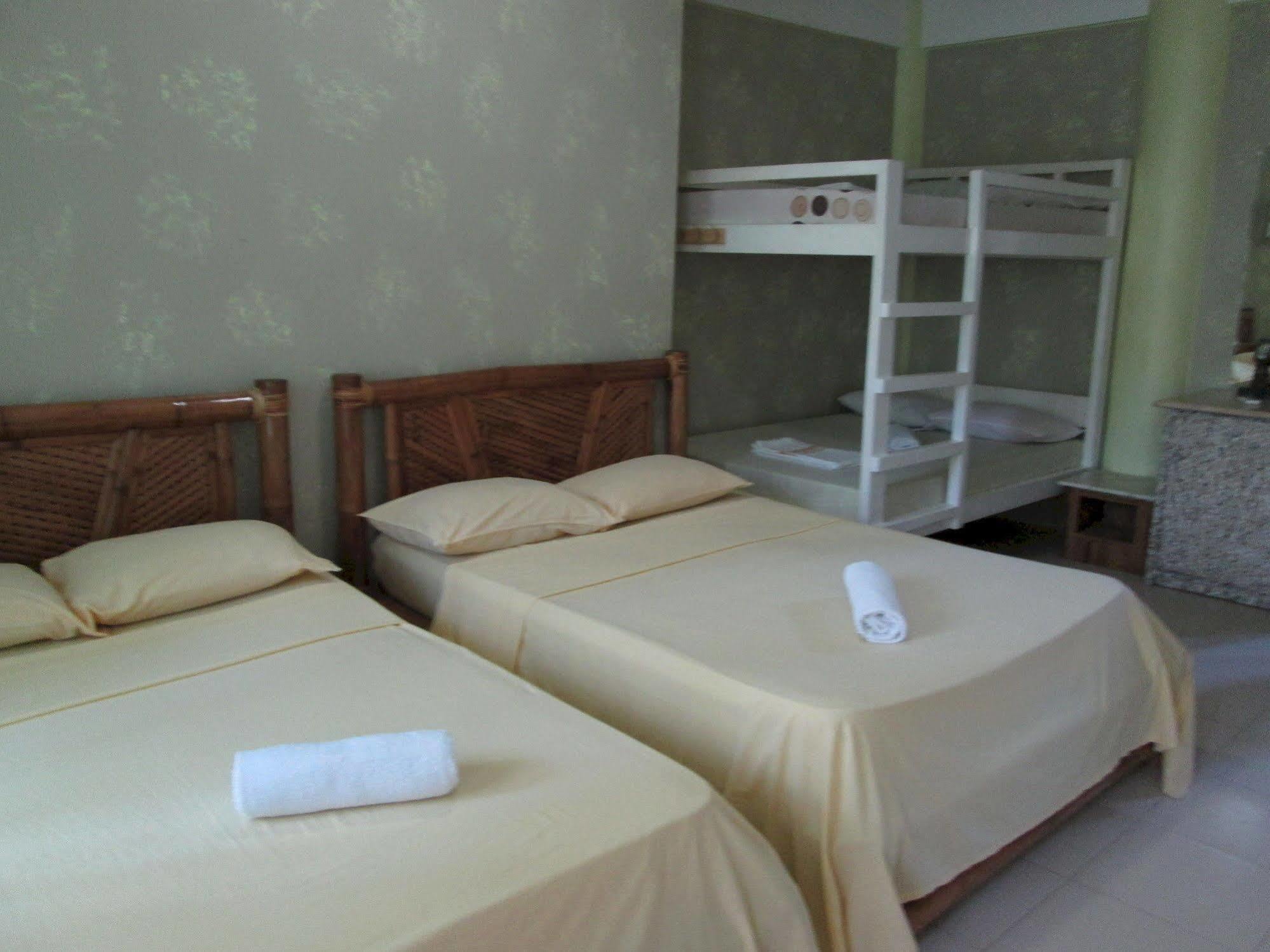 Amigos Beach Resort Balabag  Екстериор снимка